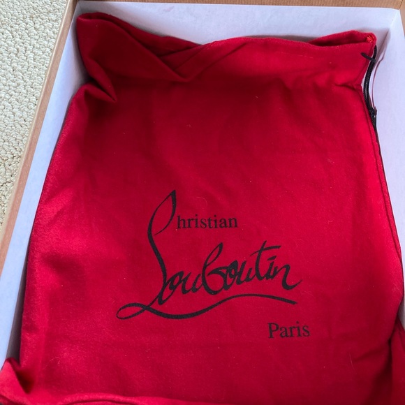 Louboutins Euro size 40 - Picture 6 of 10